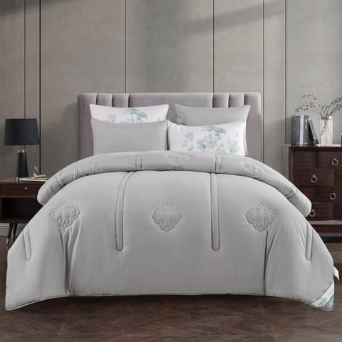 Comforter Set 4-Pcs Single Size Hotel Style With Applique Design Quilted Bedding Set ,White