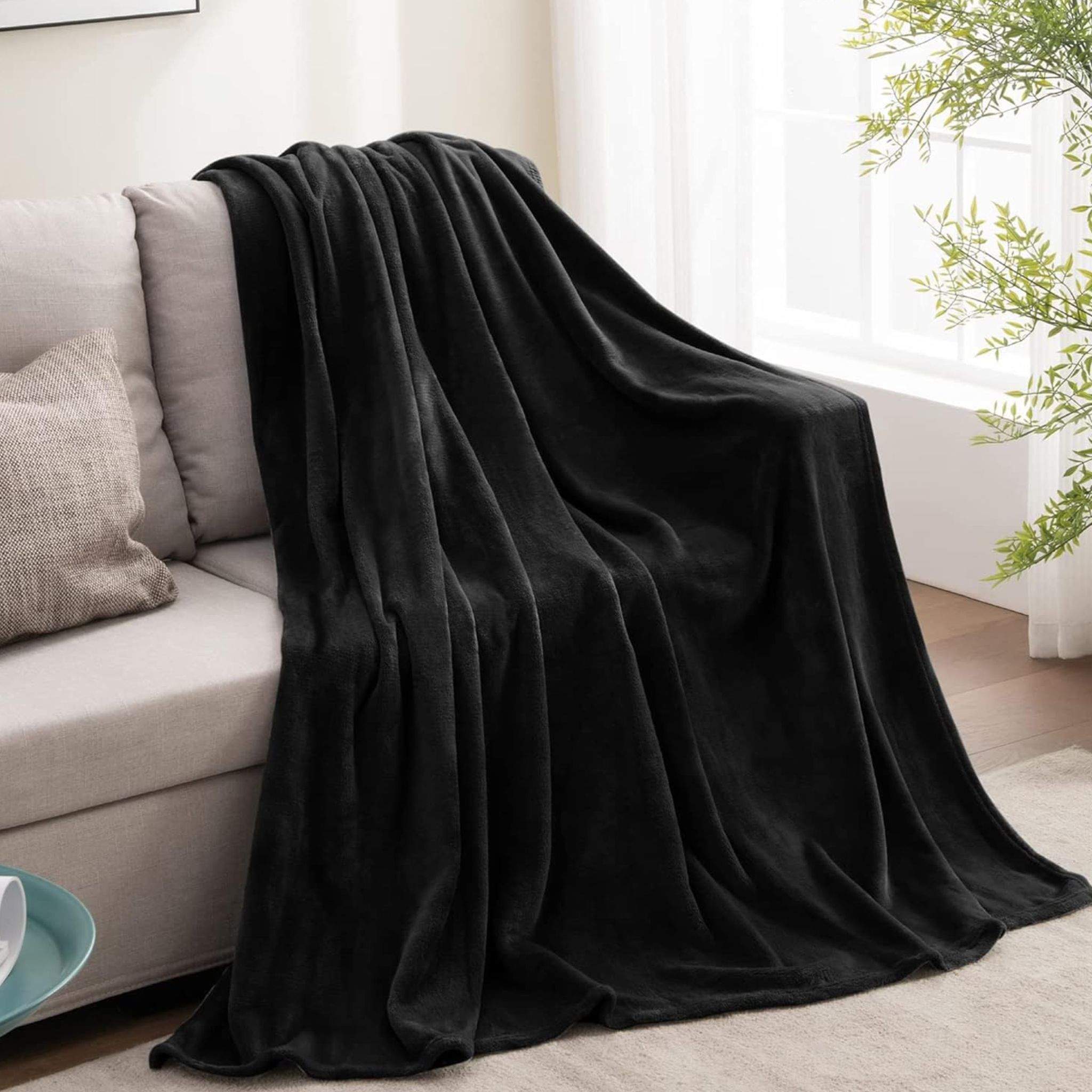 Fleece Blanket King Size(200 X 240 CM) For Bed, Sofa,Couch And Camping,Black